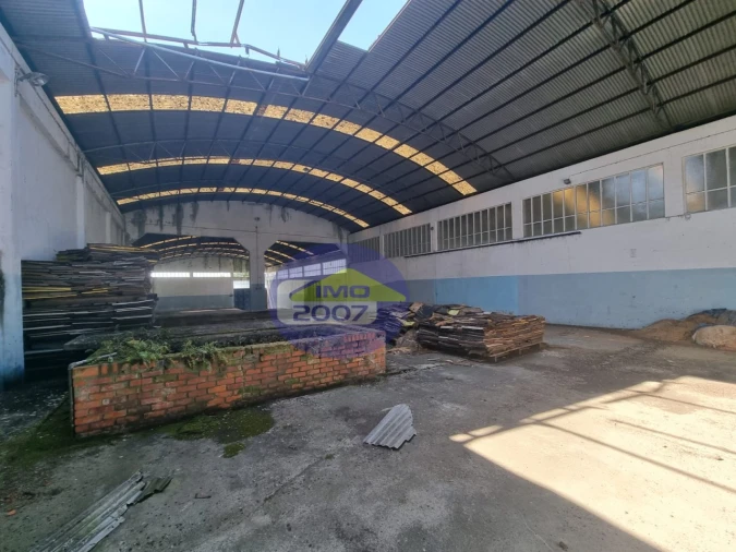 Armazém para Venda em Santa Maria de Lamas Foto 7