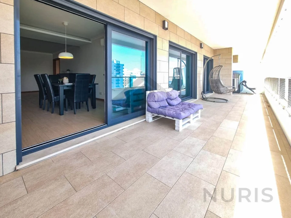 Apartamento T2 para Arrendamento em Portimão Foto 2