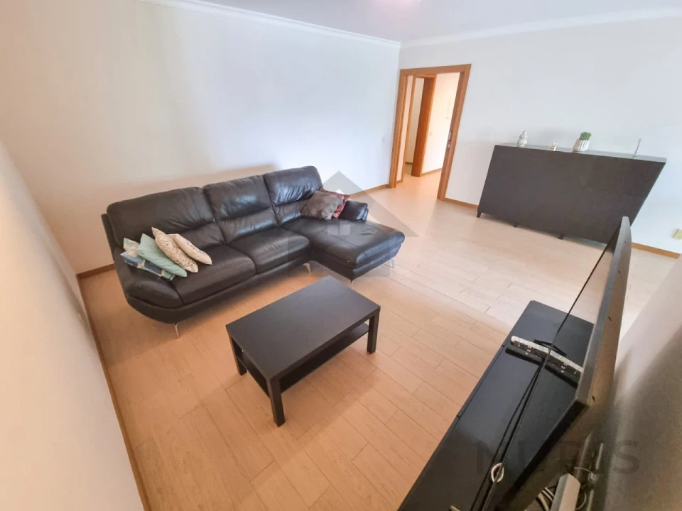 Apartamento T2 para Arrendamento em Portimão Foto 8