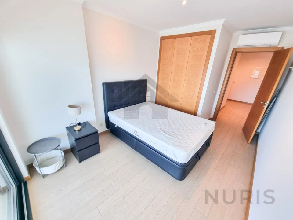Apartamento T2 para Arrendamento em Portimão Foto 11