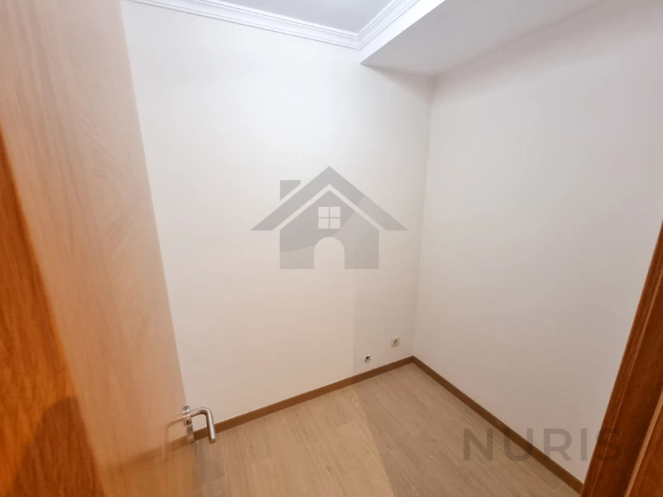 Apartamento T2 para Arrendamento em Portimão Foto 12