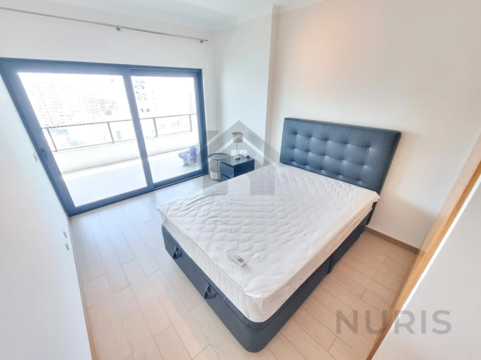 Apartamento T2 para Arrendamento em Portimão Foto 9