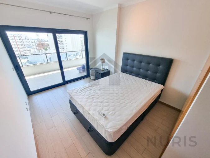 Apartamento T2 para Arrendamento em Portimão Foto 10