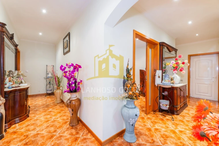 Moradia T3 para Venda em Lanhoso Foto 9