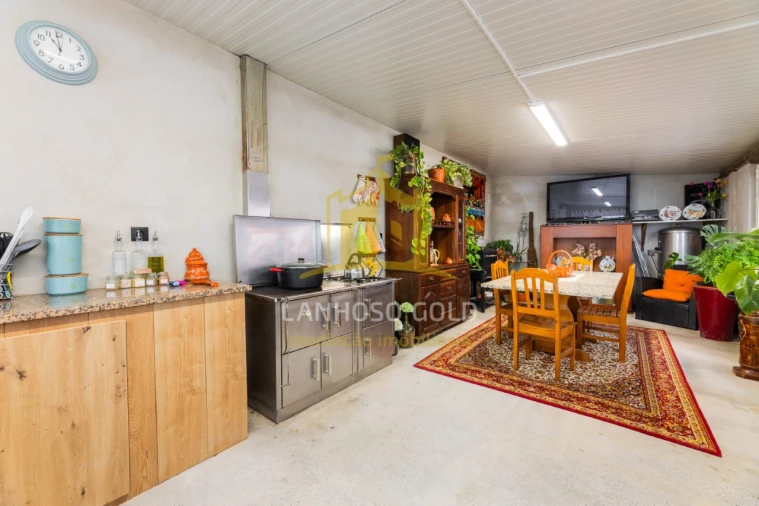 Moradia T3 para Venda em Lanhoso Foto 14