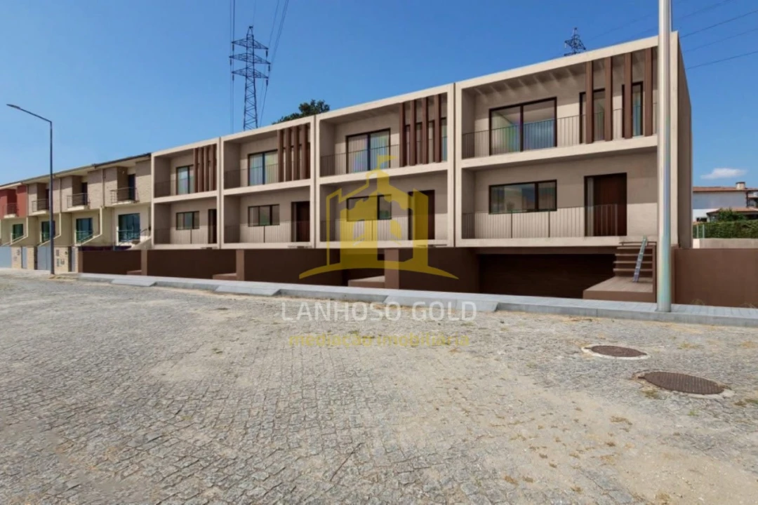 Moradia T3 para Venda em Merelim (São Pedro) e Frossos Foto 1