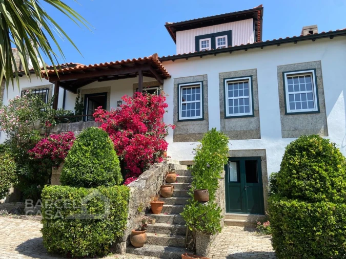 Moradia T5 para Venda em Palmeira de Faro e Curvos Foto 1