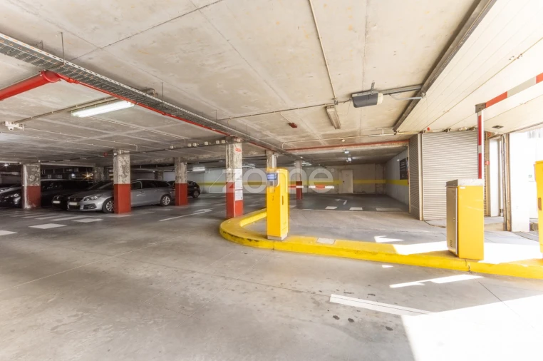 Garagem para Venda em São Mamede de Infesta e Senhora da Hora Foto 8