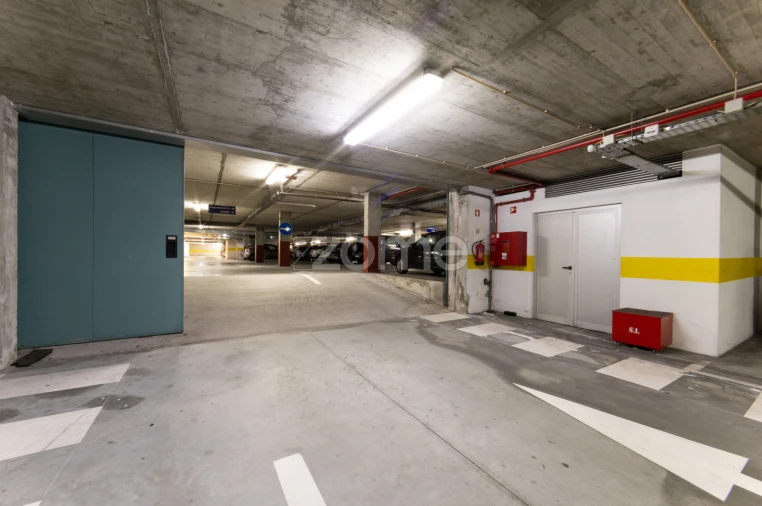 Garagem para Venda em São Mamede de Infesta e Senhora da Hora Foto 13