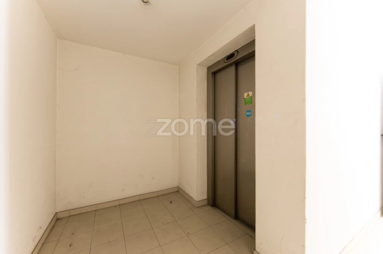 Garagem para Venda em São Mamede de Infesta e Senhora da Hora Foto 24