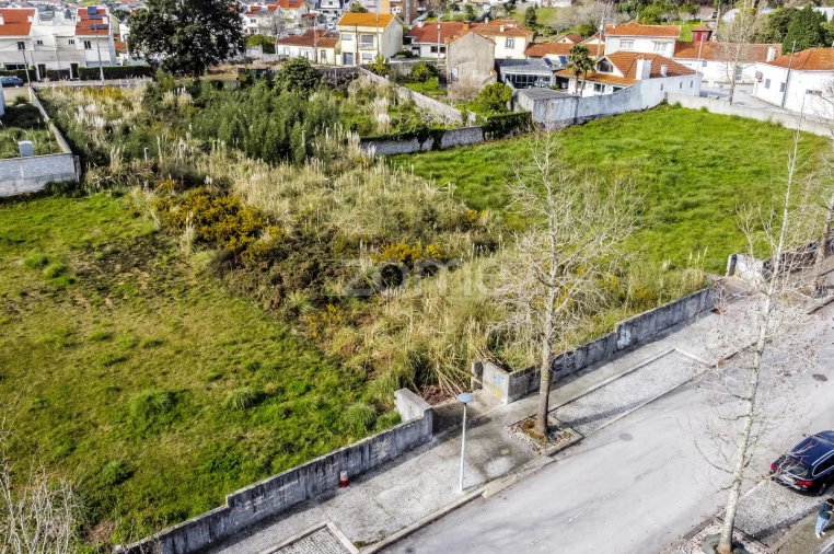 Terreno para Venda em Grijó e Sermonde Foto 6