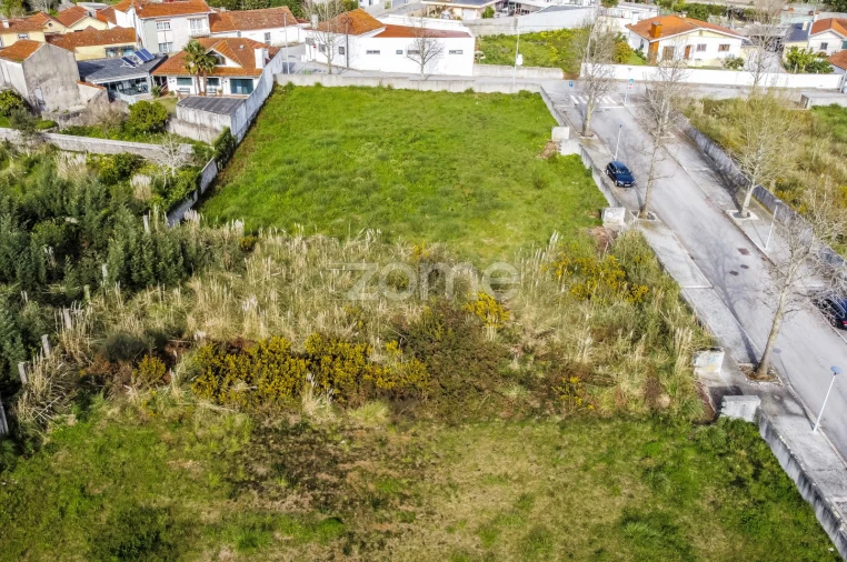Terreno para Venda em Grijó e Sermonde Foto 7