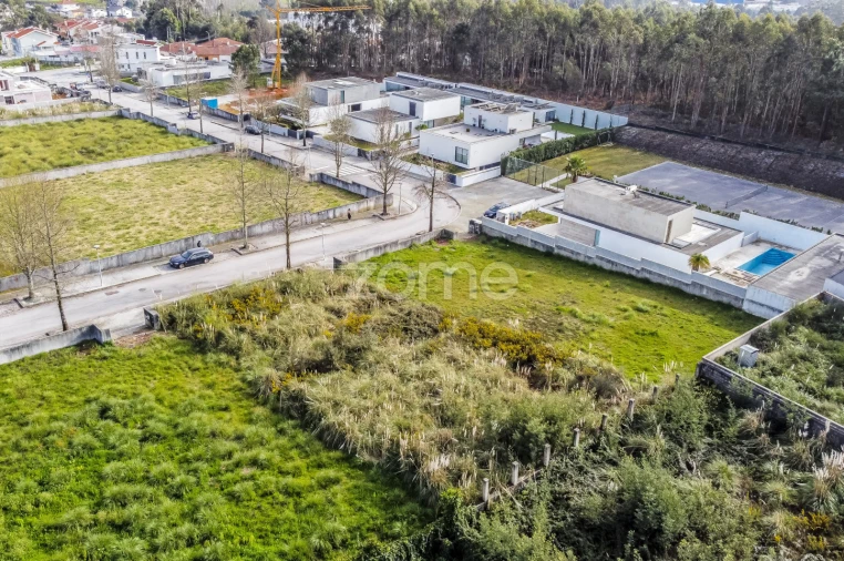 Terreno para Venda em Grijó e Sermonde Foto 11