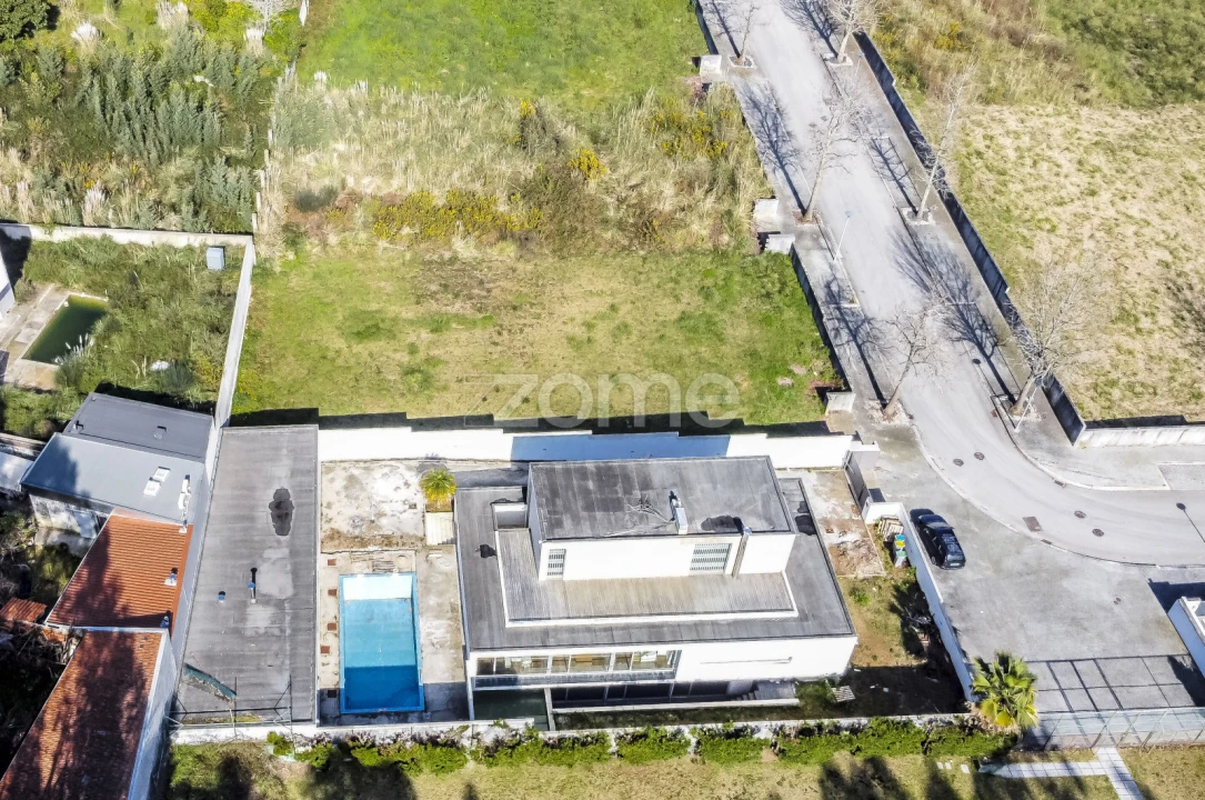 Terreno para Venda em Grijó e Sermonde Foto 3