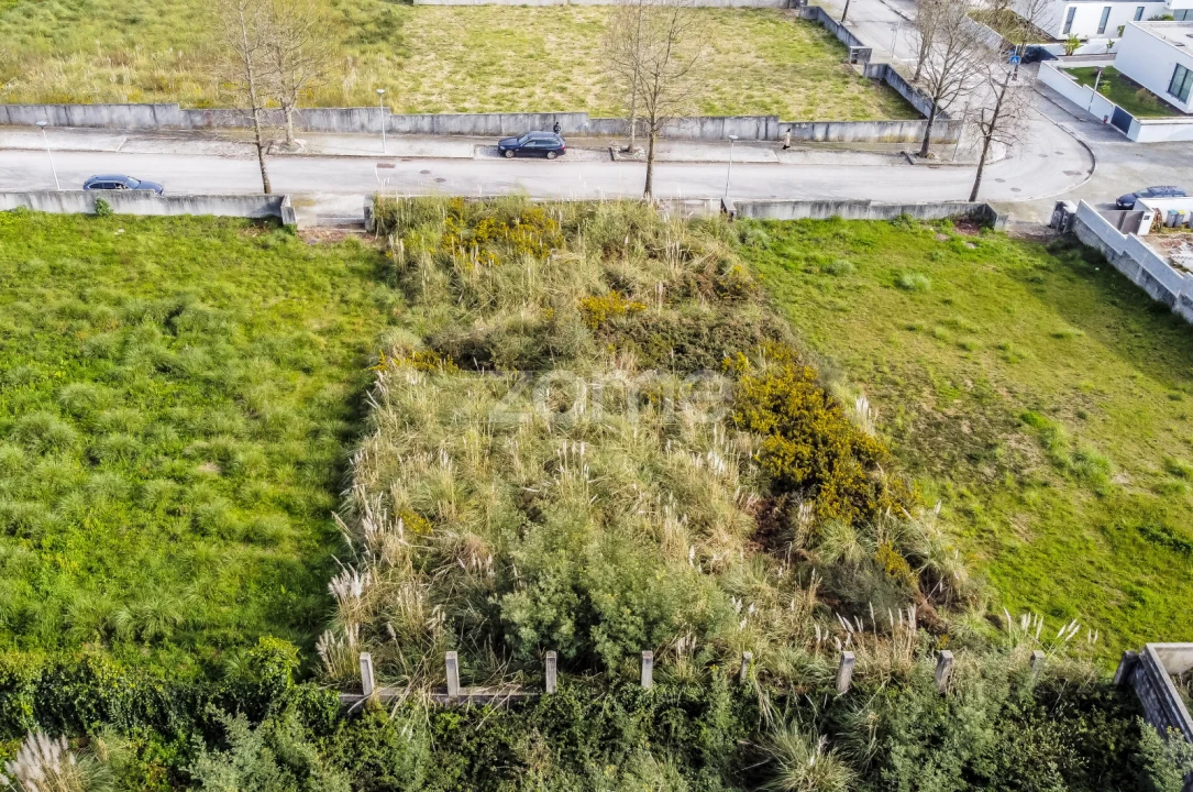Terreno para Venda em Grijó e Sermonde Foto 9