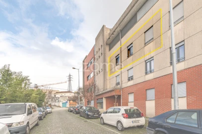 Apartamento T4 para Venda em Aguas Santas