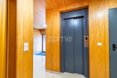 Apartamento T4 para Venda em Aguas Santas