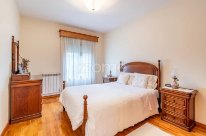 Apartamento T4 para Venda em Aguas Santas
