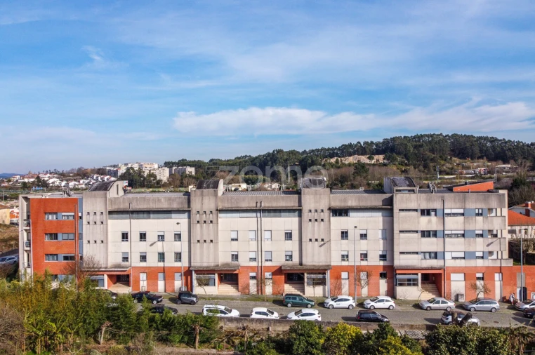 Apartamento T4 para Venda em Aguas Santas Foto 4