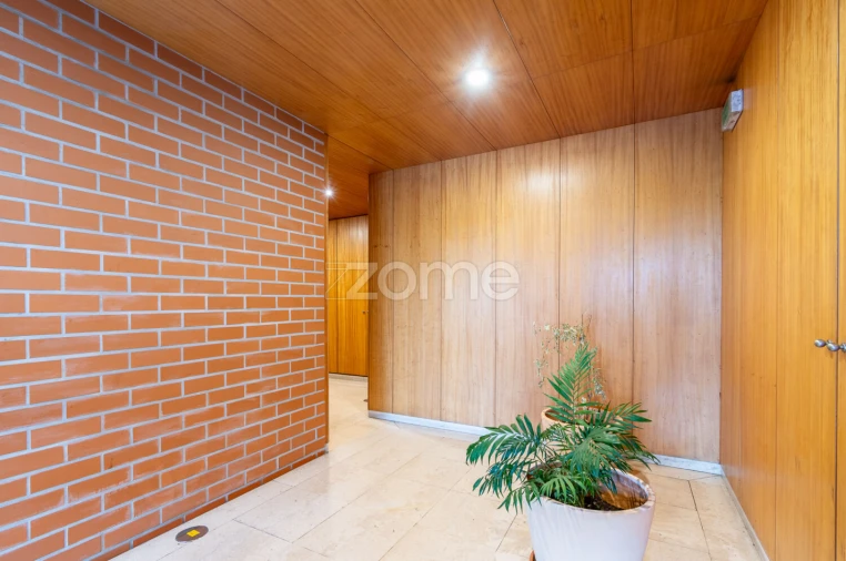Apartamento T4 para Venda em Aguas Santas Foto 6