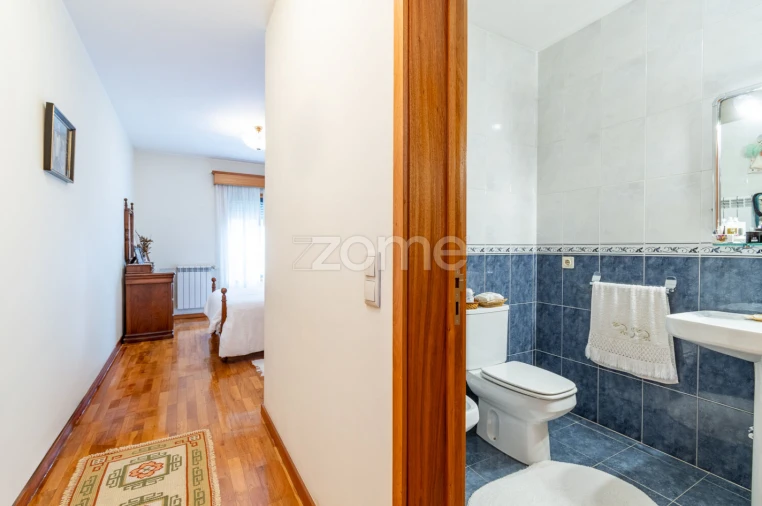 Apartamento T4 para Venda em Aguas Santas Foto 10