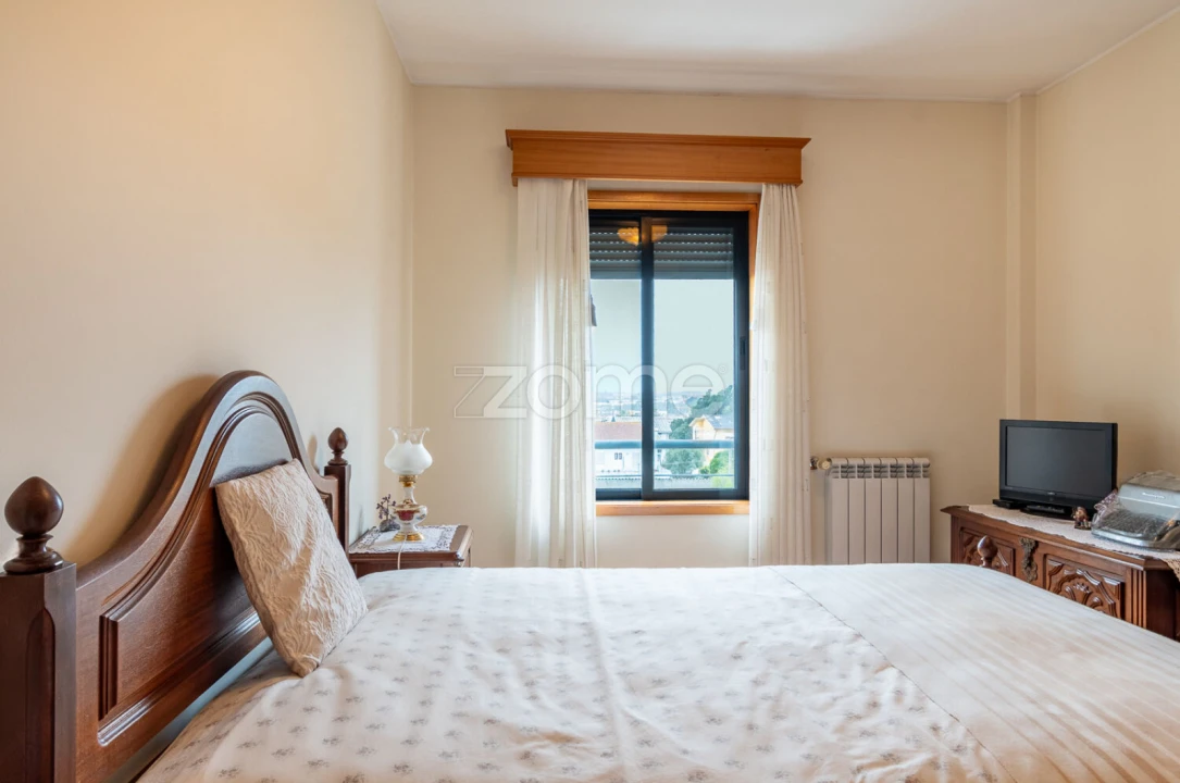 Apartamento T4 para Venda em Aguas Santas Foto 15