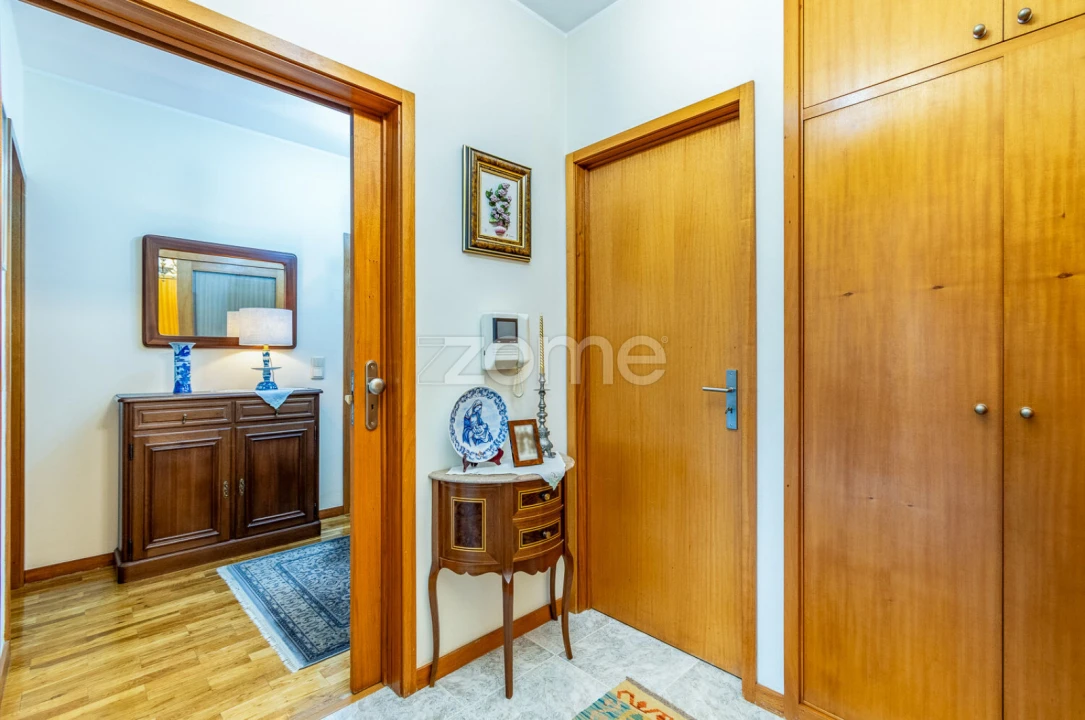 Apartamento T4 para Venda em Aguas Santas Foto 26