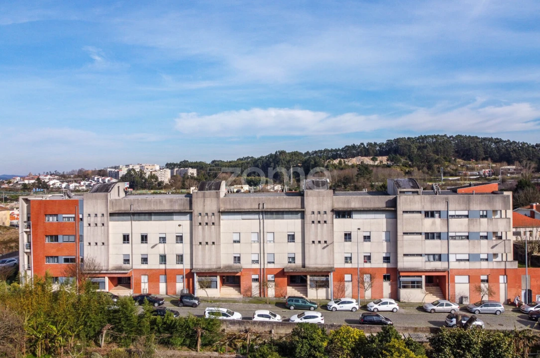 Apartamento T4 para Venda em Aguas Santas Foto 4