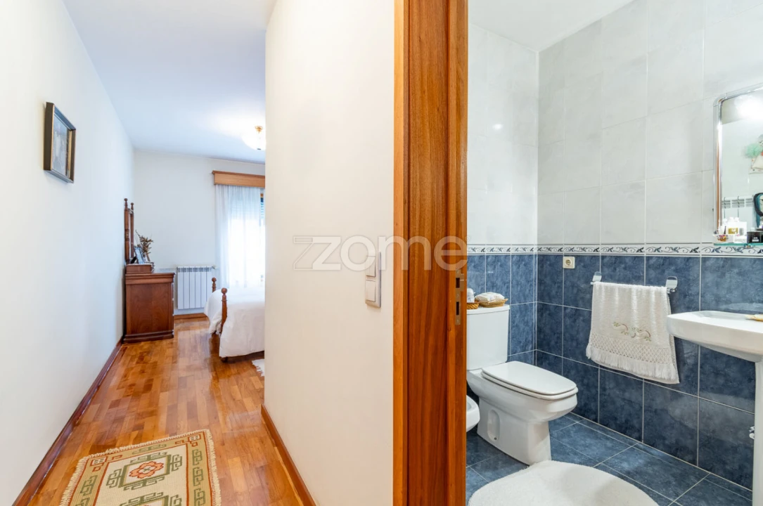 Apartamento T4 para Venda em Aguas Santas Foto 10