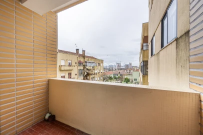 Apartamento T3 para Arrendamento em Bonfim