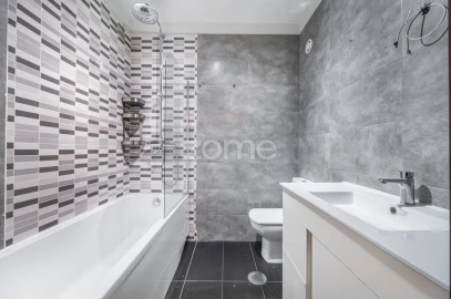 Apartamento T3 para Arrendamento em Bonfim