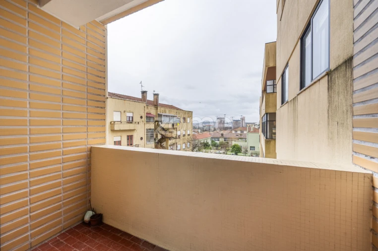 Apartamento T3 para Arrendamento em Bonfim Foto 7