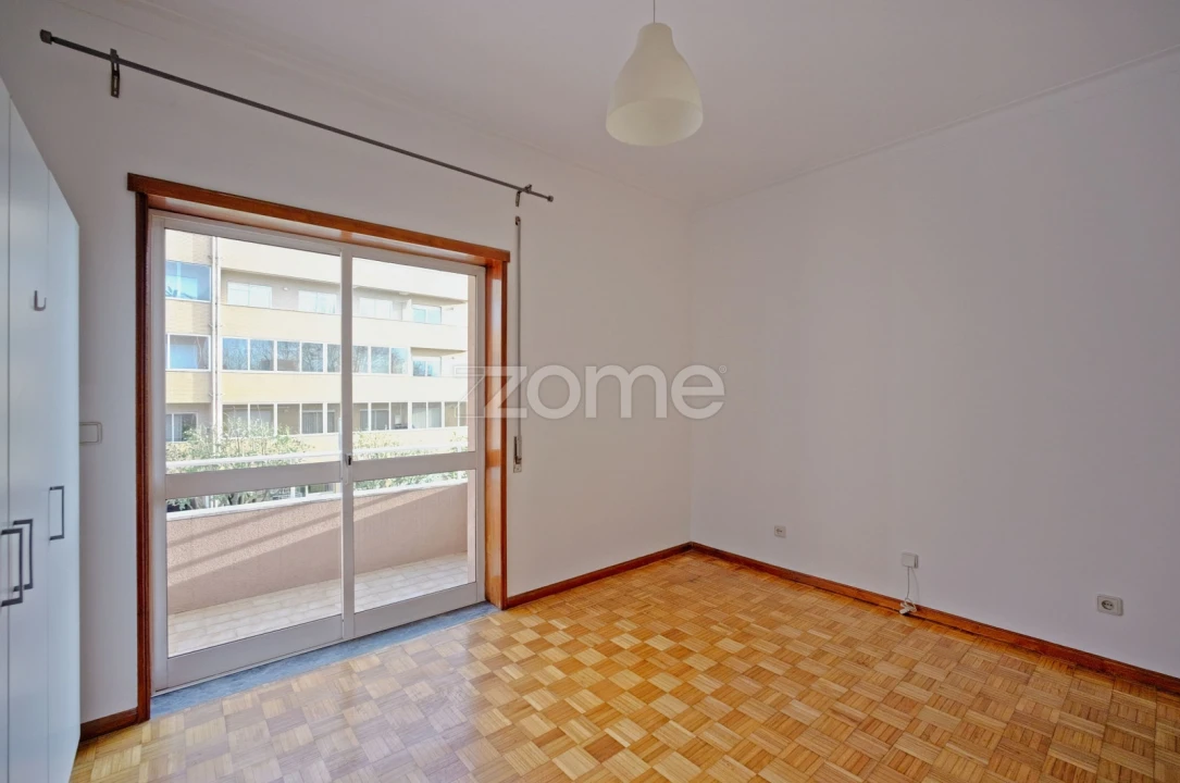 Apartamento T3 para Arrendamento em Braga (Maximinos, Sé e Cividade) Foto 21