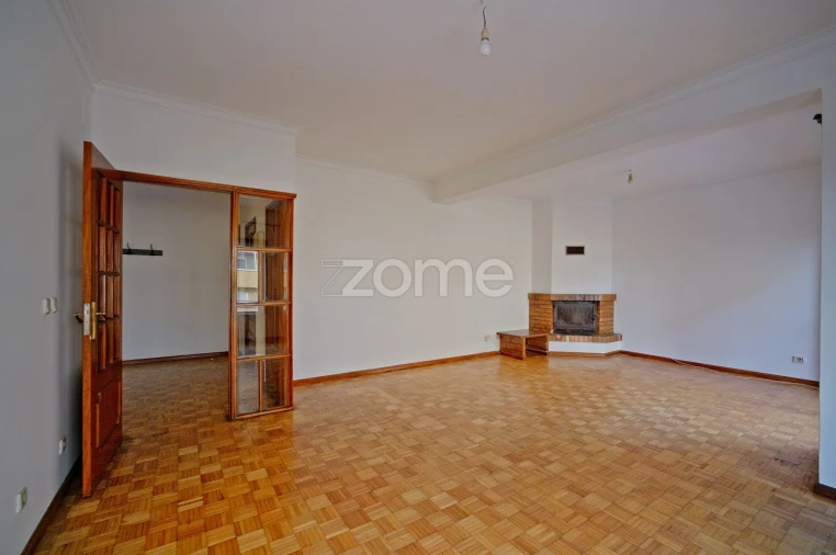 Apartamento T3 para Arrendamento em Braga (Maximinos, Sé e Cividade) Foto 5