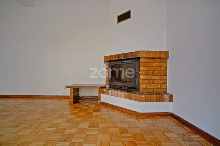 Apartamento T3 para Arrendamento em Braga (Maximinos, Sé e Cividade) Foto 9