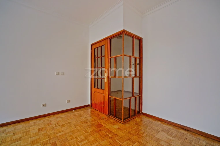 Apartamento T3 para Arrendamento em Braga (Maximinos, Sé e Cividade) Foto 8