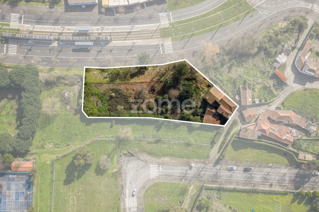 Terreno para Venda em Campanhã Foto 2