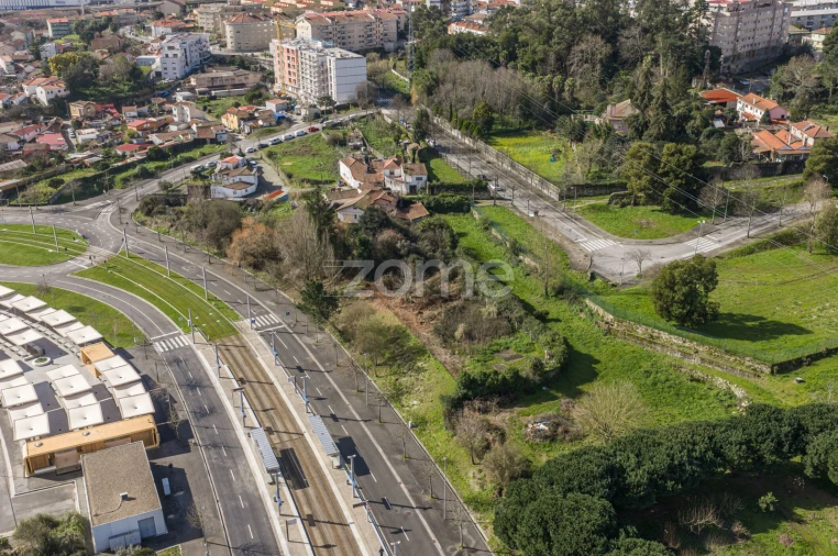 Terreno para Venda em Campanhã Foto 8