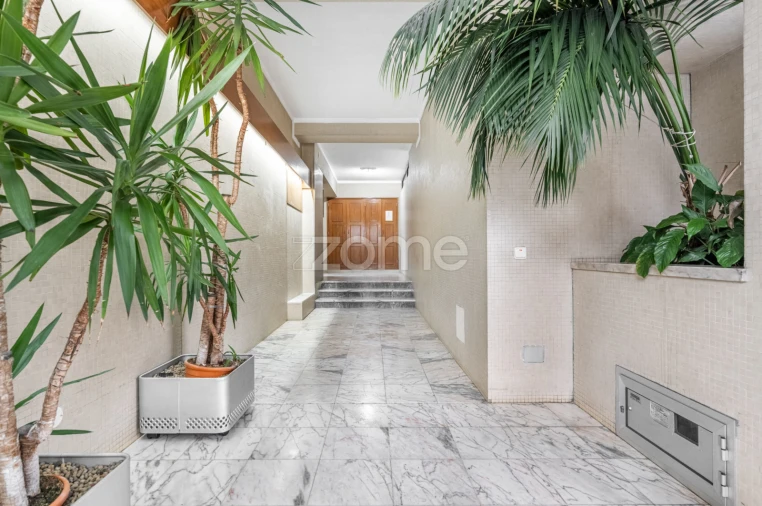 Apartamento T3 para Arrendamento em Mafamude e Vilar do Paraíso Foto 2