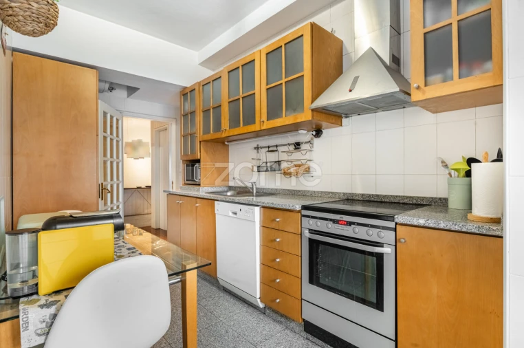 Apartamento T3 para Arrendamento em Mafamude e Vilar do Paraíso Foto 7