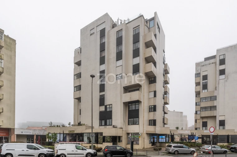 Apartamento T3 para Arrendamento em Mafamude e Vilar do Paraíso Foto 20