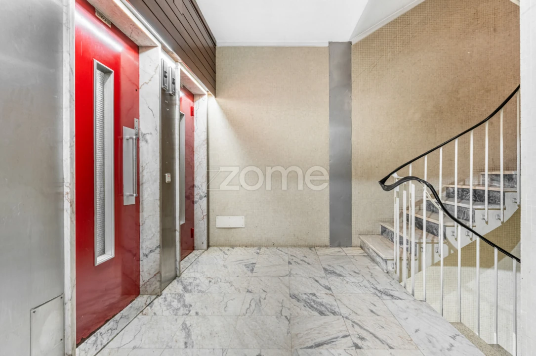 Apartamento T3 para Arrendamento em Mafamude e Vilar do Paraíso Foto 3