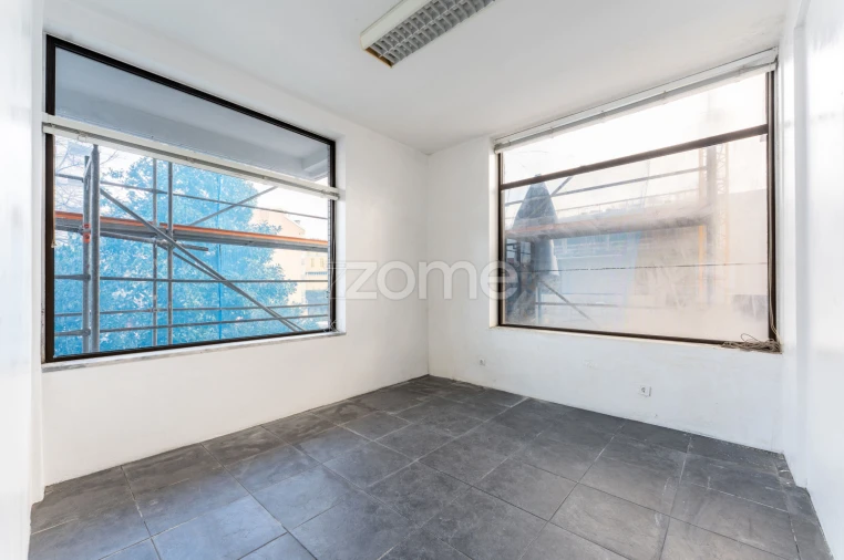 Negócio para Venda em Santa Marinha e São Pedro da Afurada Foto 6