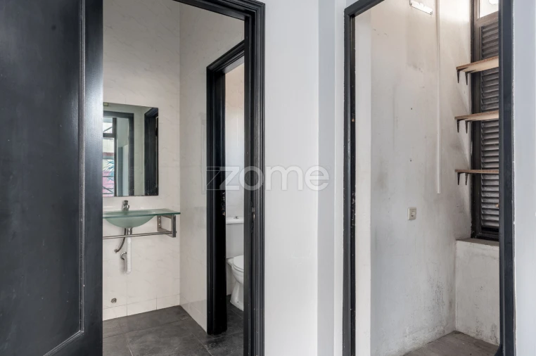 Negócio para Venda em Santa Marinha e São Pedro da Afurada Foto 16