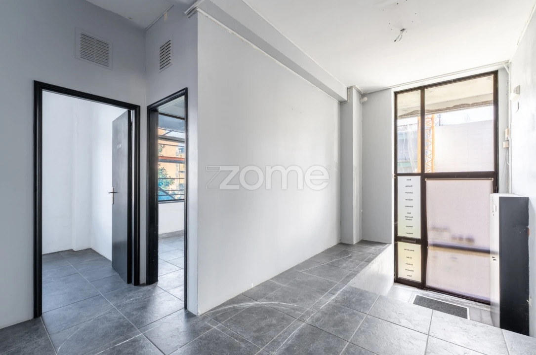 Negócio para Venda em Santa Marinha e São Pedro da Afurada Foto 11