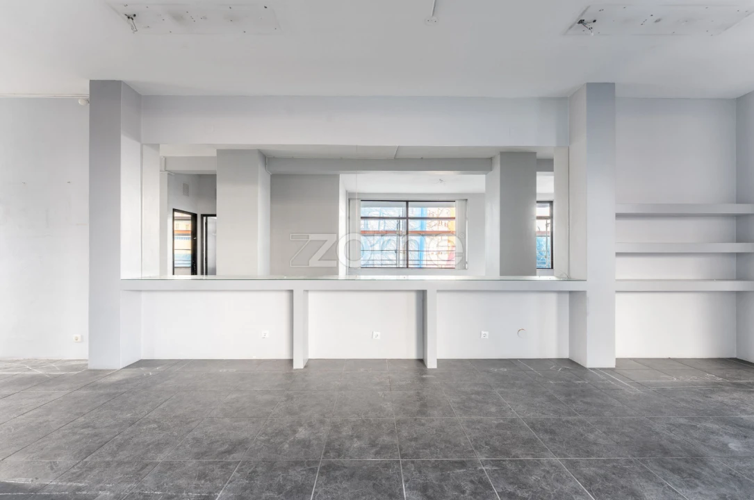 Negócio para Venda em Santa Marinha e São Pedro da Afurada Foto 14