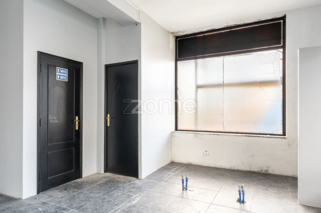 Negócio para Venda em Santa Marinha e São Pedro da Afurada Foto 12