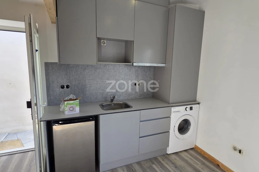 Apartamento T9 para Venda em Santa Maria da Feira, Travanca, Sanfins e Espargo Foto 2