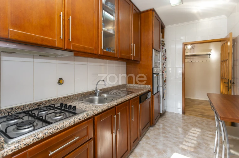 Apartamento T3 para Venda em Ermesinde Foto 8