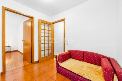 Apartamento T1 para Arrendamento em Ramalde